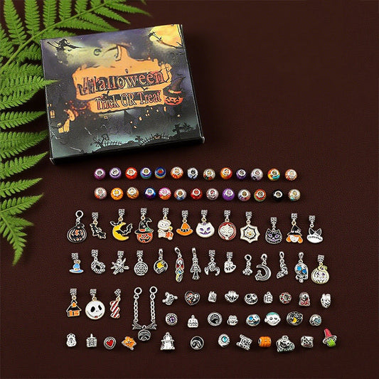 🎃👻Halloween Treasures Charm Bracelet🎁