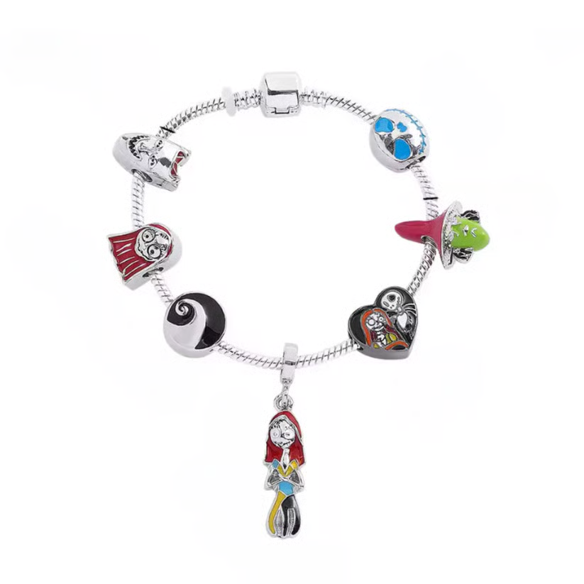 🎃👻Halloween Treasures Charm Bracelet🎁