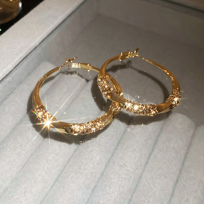 Luxury Twisted Rhinestone Earrings – Elegant, Sparkling & Timeless