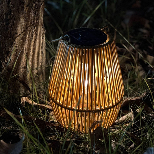 Solar Powered Rattan Lantern Light🏮